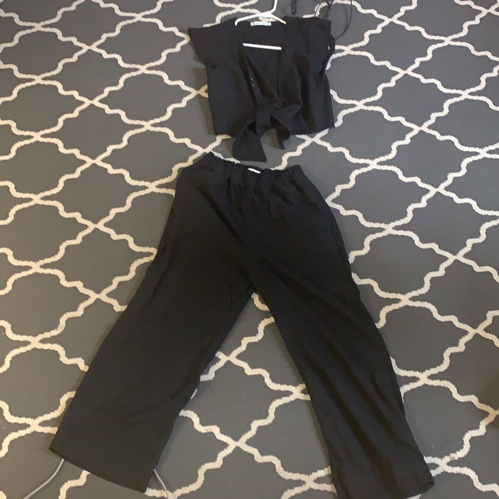 Abercrombie Linen Two Piece Set